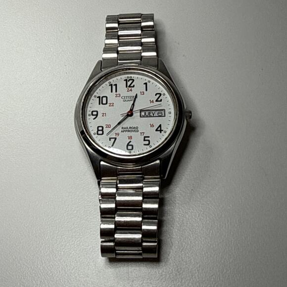 Citizen Quartz Watch WR50 Stainless Steel, White Dial, Engraved “Love Mom & Dad”